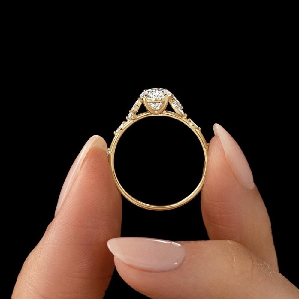 San Jie Rhinestone Egg-Shaped Engagement Ring - European & American Fashion, Super Shiny Wedding Ring