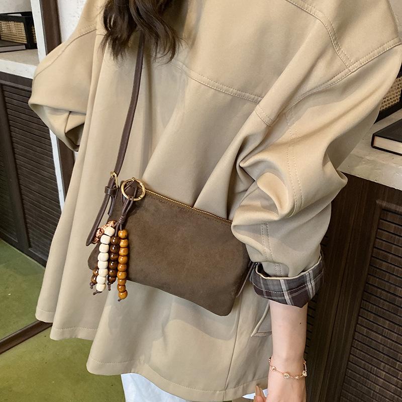 New Bag Women's Large-capacity Versatile Underarm Retro Shoulder Pillow Bag Autumn and Winter Casual Messenger Bag