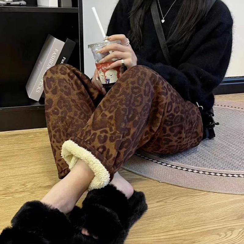 Women's High-Waist Black & White Plaid Wide-Leg Pants - Slim, Versatile, Casual, Loose, with Velvet, Ideal for Autumn and Winter
