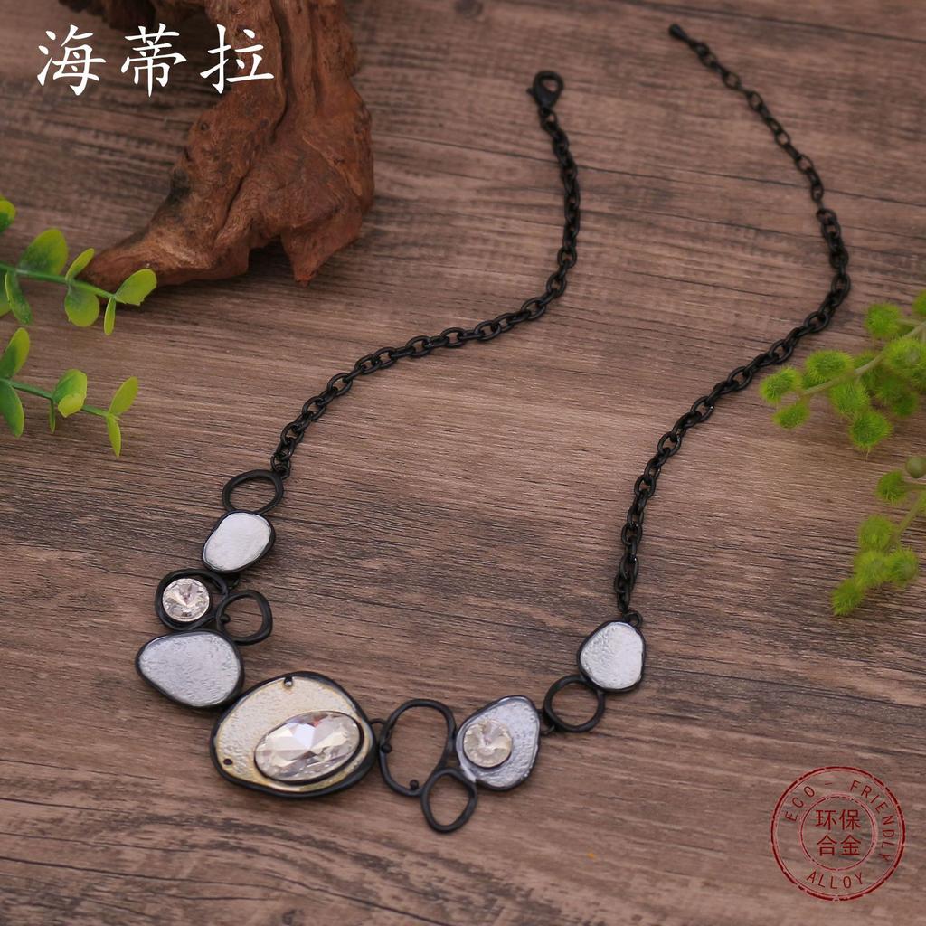 New Color Oil Diamond Inlaid Geometric Oval Blackened Necklace, Personalized Women's Necklace