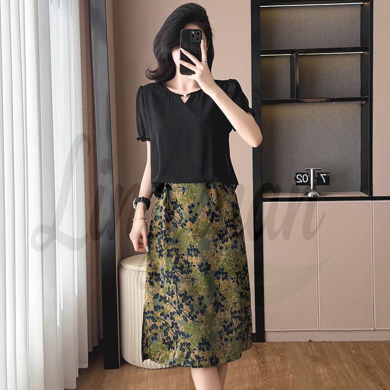 

Plus Size Summer Two-Piece Style Printed Dress - Wide-Waisted Short-Sleeve for Women 2XL