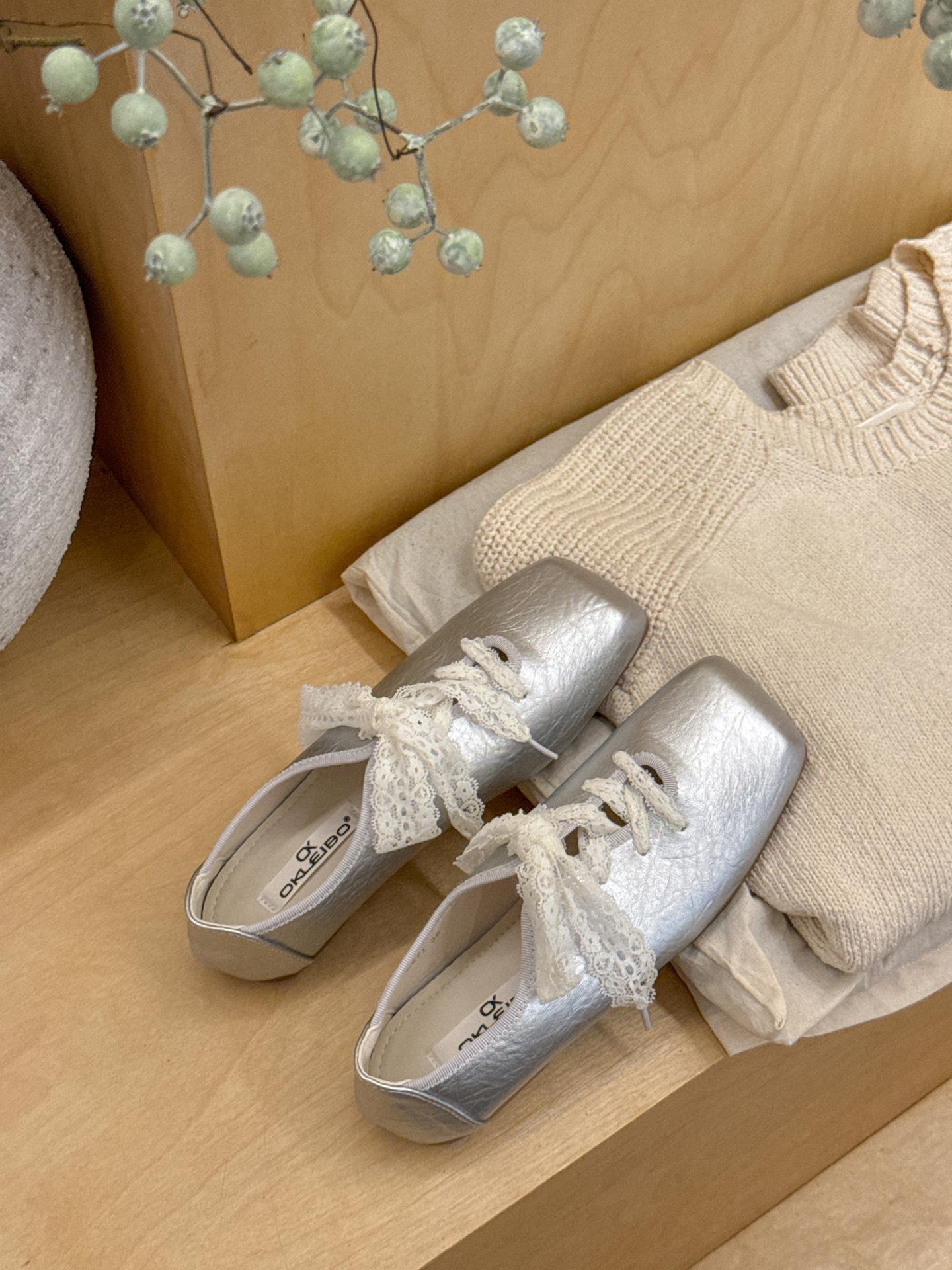 

Rose s Heart Soft Lace Strap Single Shoes Women s Spring 2025 New Square Head Shallow Mouth Versatile Flat Shoes 35