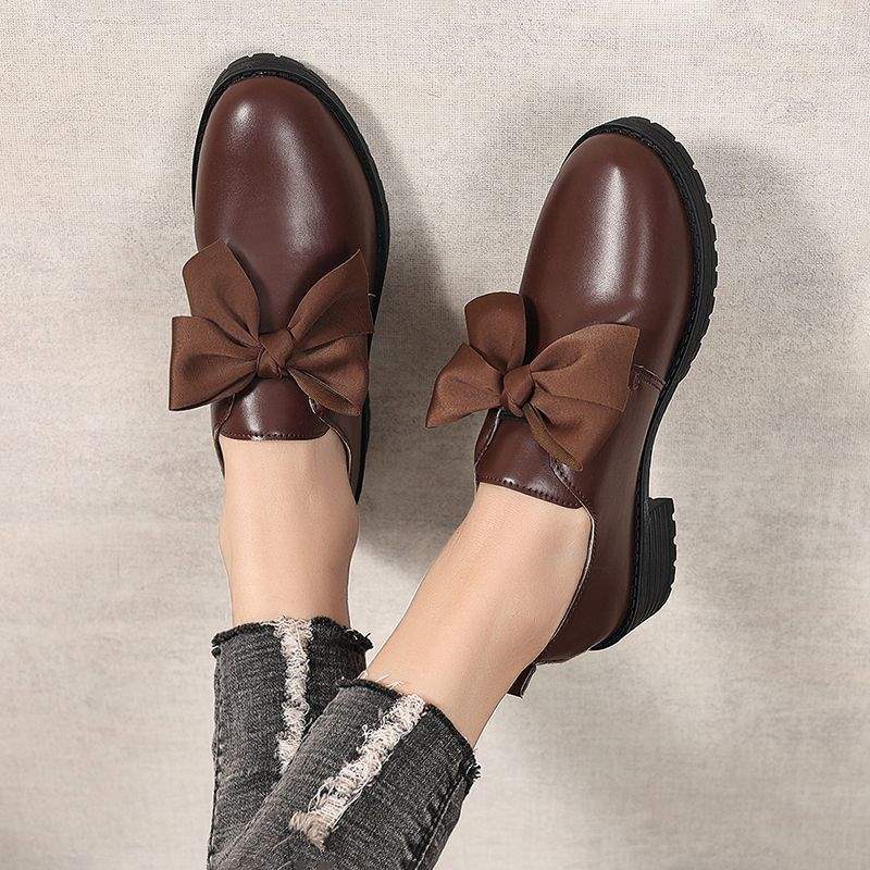 

British style small leather shoes women s 2025 spring and autumn new versatile French thick heel middle heel Japanese outer wear bow shoes 36