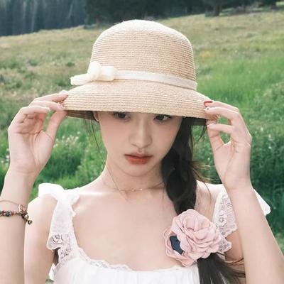 Zomer vlechtwerk eenvoudige strooien hoed met korte rand vrouwelijke gezicht kleine zonnehoed retro zonbescherming hoed geavanceerd gevoel