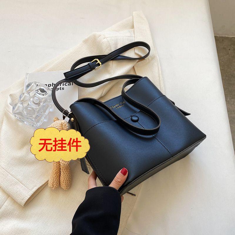 

Premium texture large-capacity bag women s 2025 new trendy fashion shoulder bag compartment bucket bag shoulder bag