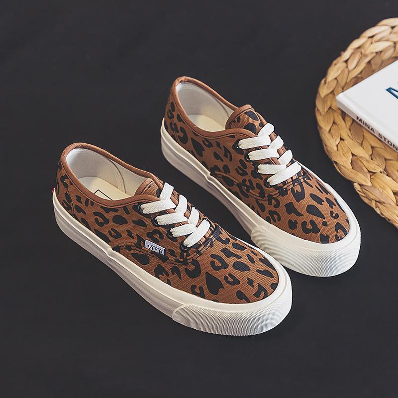 Fashion Ladies Canvas Shoes 2025 Pink Leopard Print Vulcanized Shoes Ladies Flat Shoes Leopard Print Semi Drag Flat Shoes
