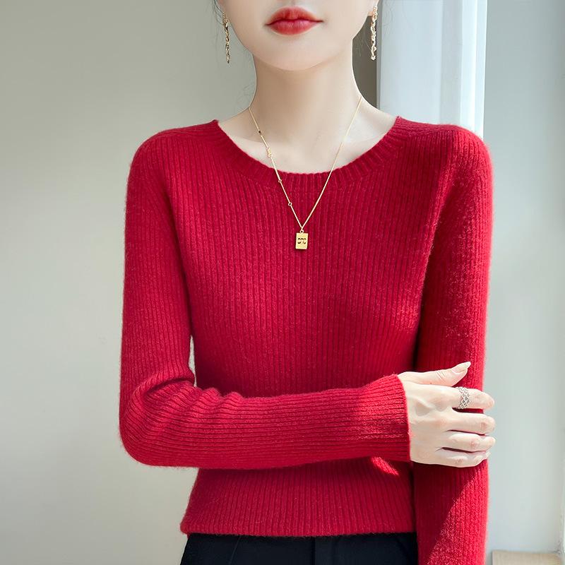 Round-neck Long-sleeved Fitted Knitted Sweater Base Layer Versatile Sweater for Women In Autumn and Winter