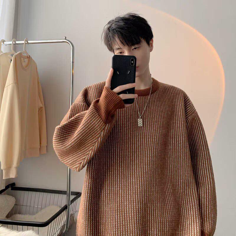 Men's Round Neck Striped Sweater - Autumn/Winter Retro Knit Pullover, Versatile and Loose-Fit.