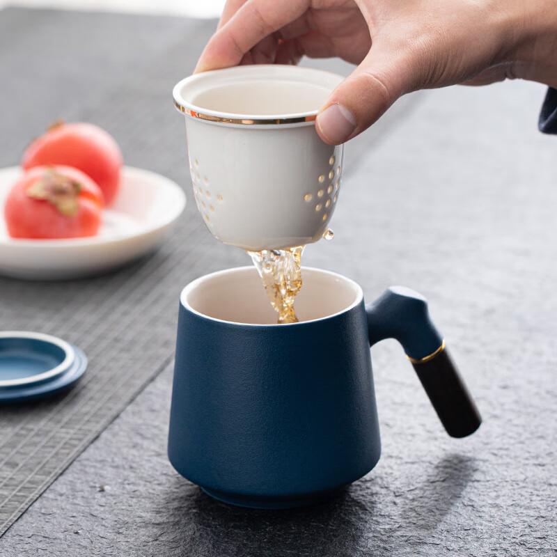 Cha Xun Ceramic Teacup with Filter