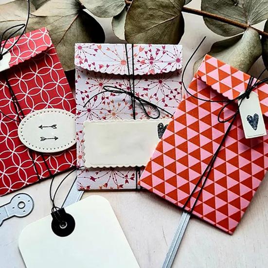 Scrapbooking Die Cuts, Envelope Frame Metal Cutting Stencil, Carbon Steel Embossing Template for Card Making, Paper Craft, DIY Album Decor