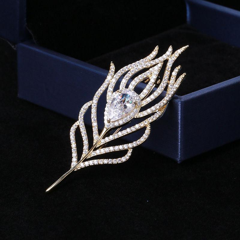 

Модный высококачественный хрустальный корсаж для женщин, ципао, булавка, шаль, рот, свитер, аксессуары, брошь в виде пера