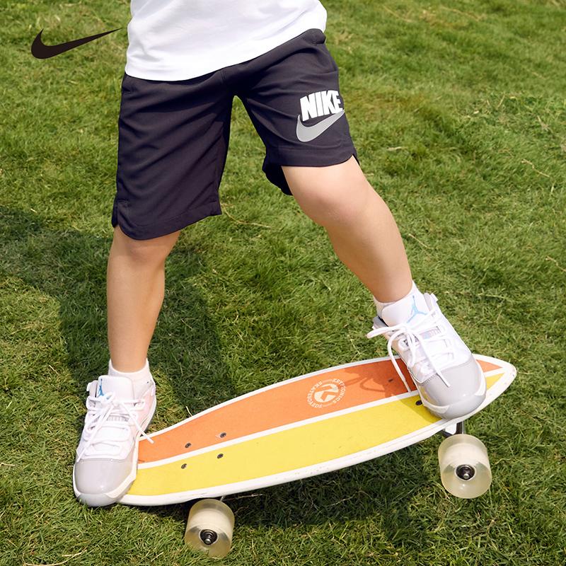 Nike Kids Minimalist Logo Shorts Quick-Dry Breathable Kids Shorts Black NY2222032GS-001