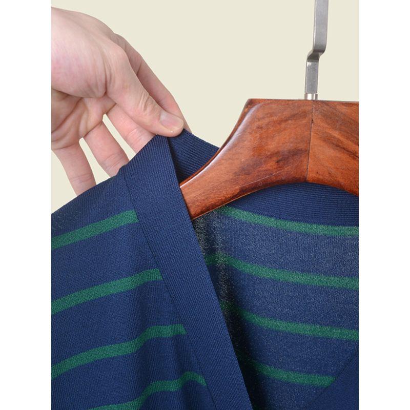 Hong Kong Style Vintage Stripe Knitwear V Neck Cardigan Long Sleeves Female 2024 New Arrival Metal Button Fashionable All-Matching Jacket