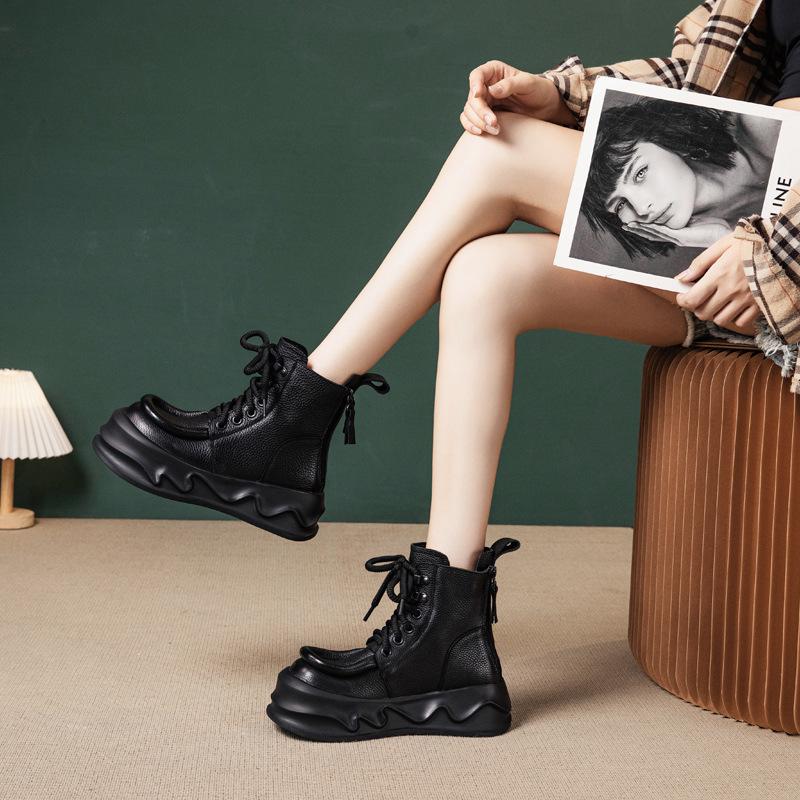 Women's Genuine Leather Retro Martin Boots - British Style Slimming Ankle Hiking Boots with Thick Sole for Autumn/Winter 2025