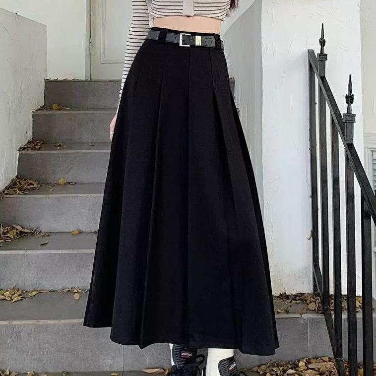 Women's Gray A-Line Pleated Midi Skirt: Slim Fit, Commuter Style, Perfect for Early Spring, Autumn, and Winter.