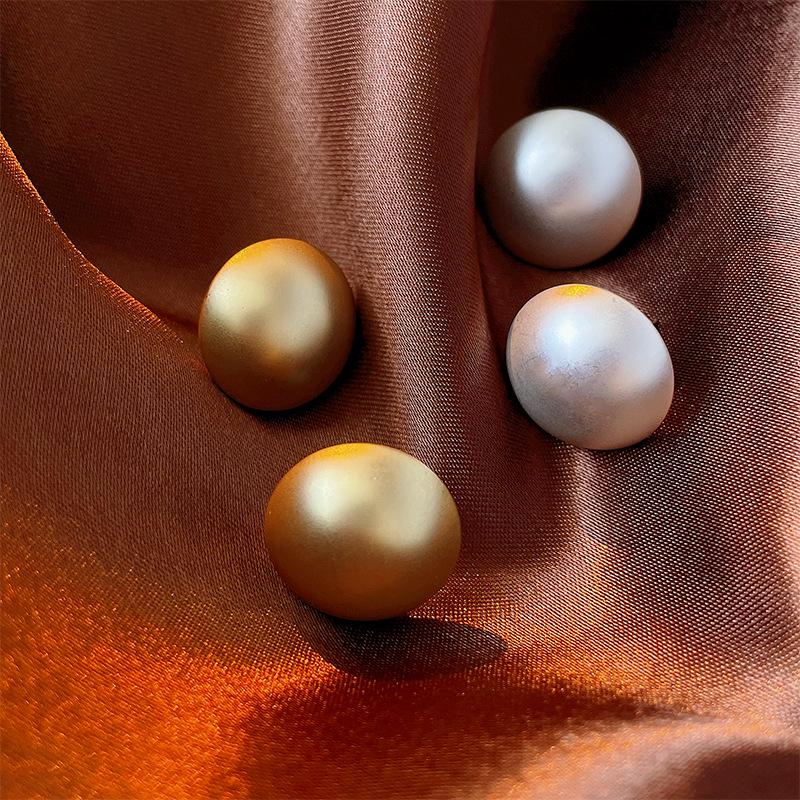 

Stylish Metallic Sterling Silver Geometric Stud Earrings for Women