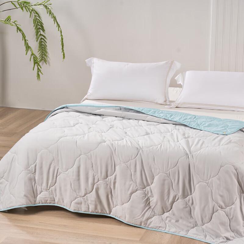 Fuanna Summer Lightweight Air Conditioning Quilt