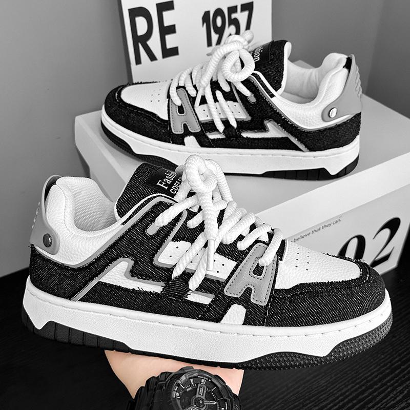 Mens Board Shoes 2026 Autumn New Low Top Sneakers Young Students Trendy Luxury Design Comfortable Casual Sports Shoes for Men