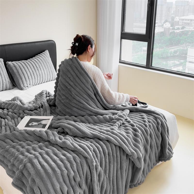 Plyšová deka s imitací králíka