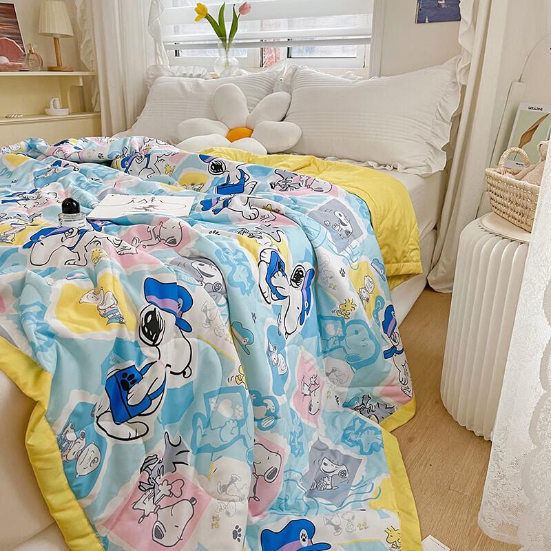 Snoopy Happy Messenger Summer Quilt