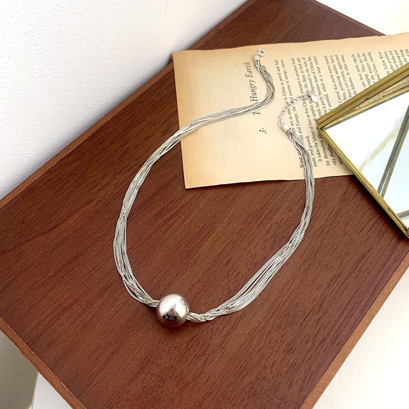 Koreanisches Design Mehrschichtige Kastenketten-Kugel-Halskette Damen Personalisiertes Modearmband mit Fortgeschrittenem Sinn