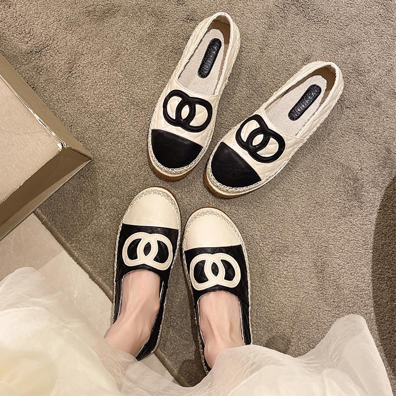 Xiaoxiangfeng fiskarskor med tjock sula damskor 2025 nya vår- och sommarskor nischade enkelskor lastade skor loafers Doudou-skor dam