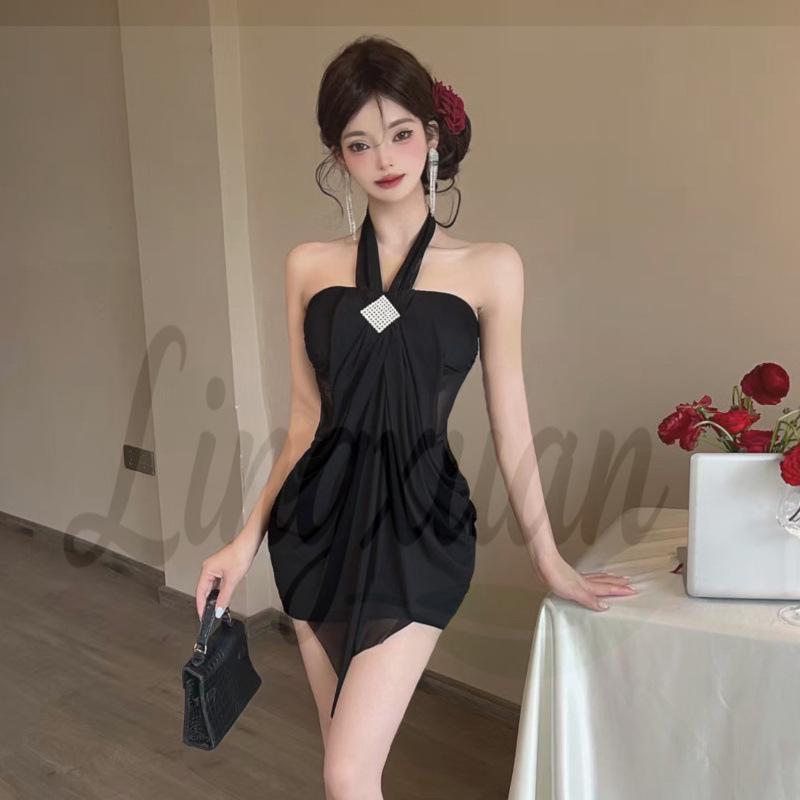 Elegant Pure Desire Backless Halter Dress: Slim-Fitting, Pleated, Waist-Cinching, Hip-Hugging Short Skirt Extra Large