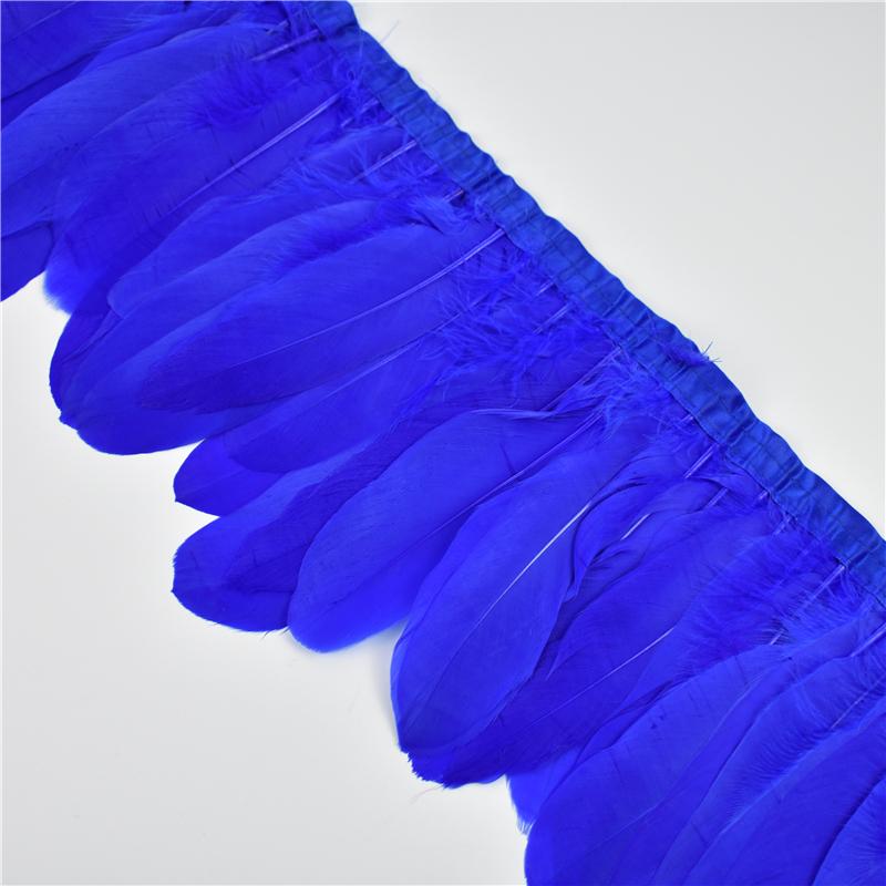 2 Meter Gänsefederbesatz Hochzeitsfeier Dekoration Fransen für Kleidung Makramee Federn DIY Farbige Federn Bänder für Bastelarbeiten