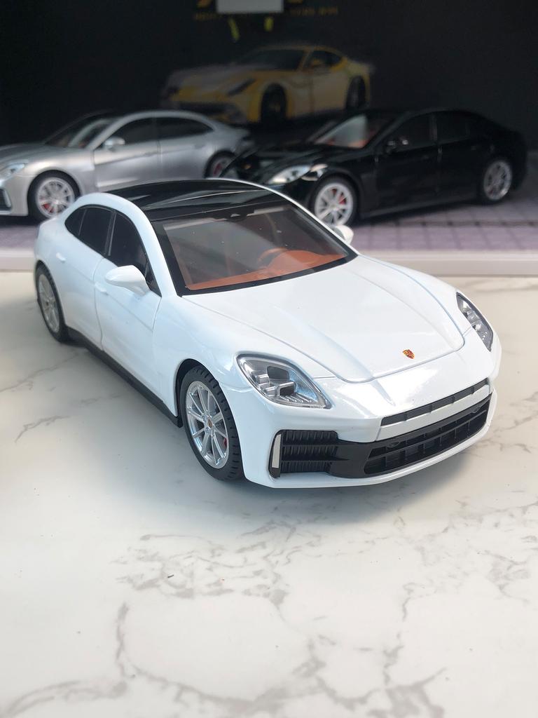 AAOL1 1:24 Porsche Panamera Model Car, Zinc Alloy Metal Decoration, Collectible Gift Car