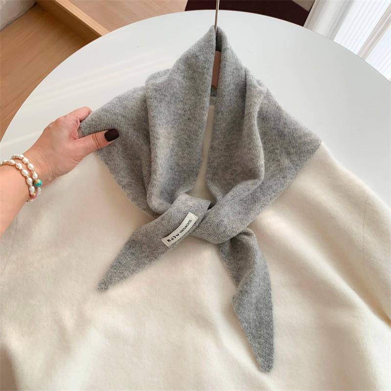 100% Wool Knitted Triangle Scarf Women Winter Warm Wrap Shawl Lightweight Stylish Neckwear