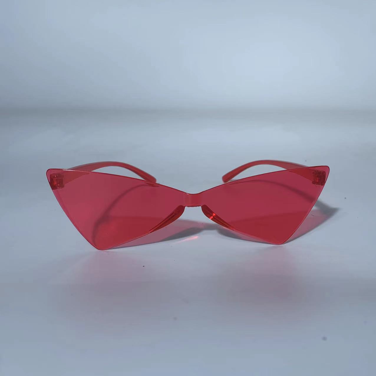 

23 солнцезащитных очков Amazon Fashion Personality Butterfly Frame, модные уличные фотографии, очки цвета конфет