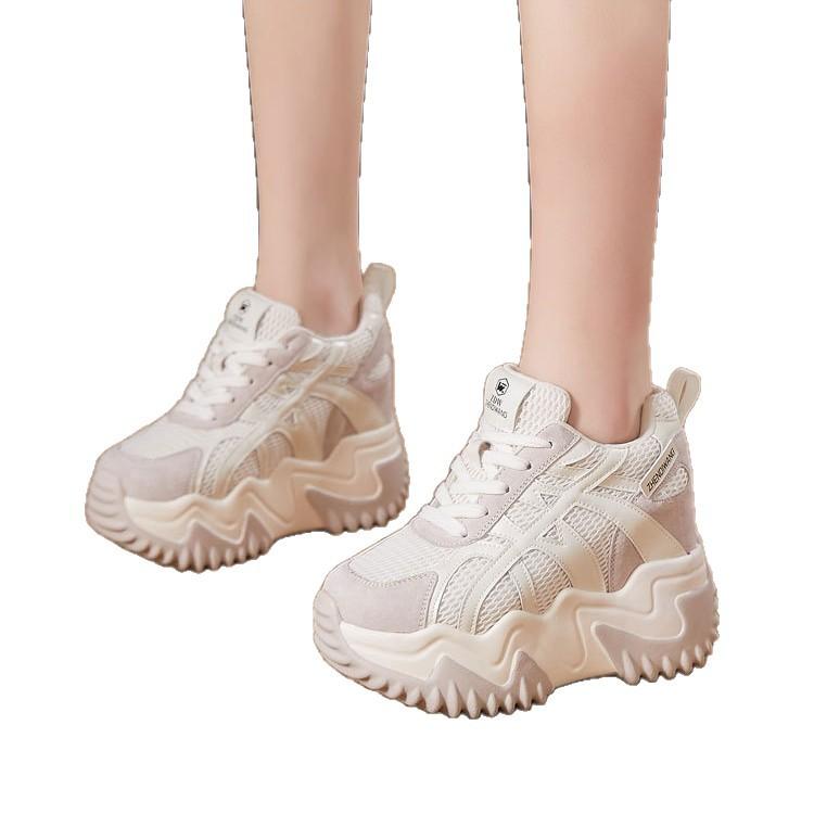 Yueyu thick-soled inner height-increasing dad shoes women's 2025 autumn new super fire, light, comfortable and versatile casual sports shoes