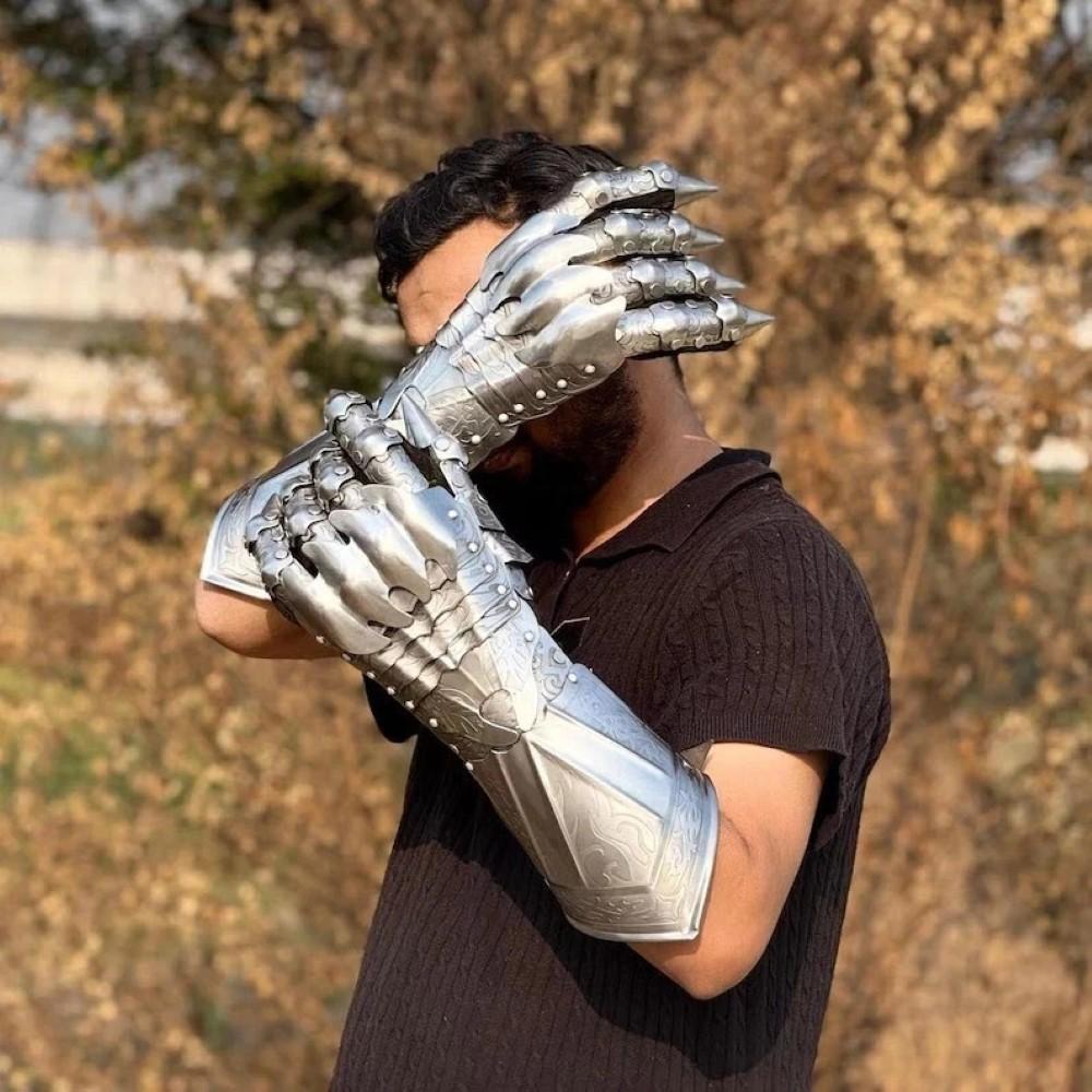 Medieval Silver Nazgul Gauntlets Unisex Steel Armor Gloves Crusader Costume