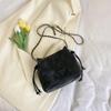 Simple new fashion bucket bag messenger bag popular chain handbag women's bag 2025 spring beautiful shoulder bag