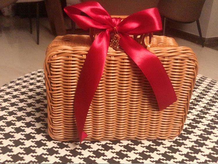 Vintage Rattan Woven Cosmetic & Souvenir Storage Basket Handbag