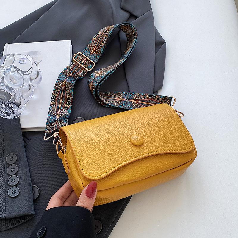 

Ретро маленькая сумка женская сумка нишевая новая модная весенне-летняя универсальная широкополосная сумка через плечо женская сумка через плечо