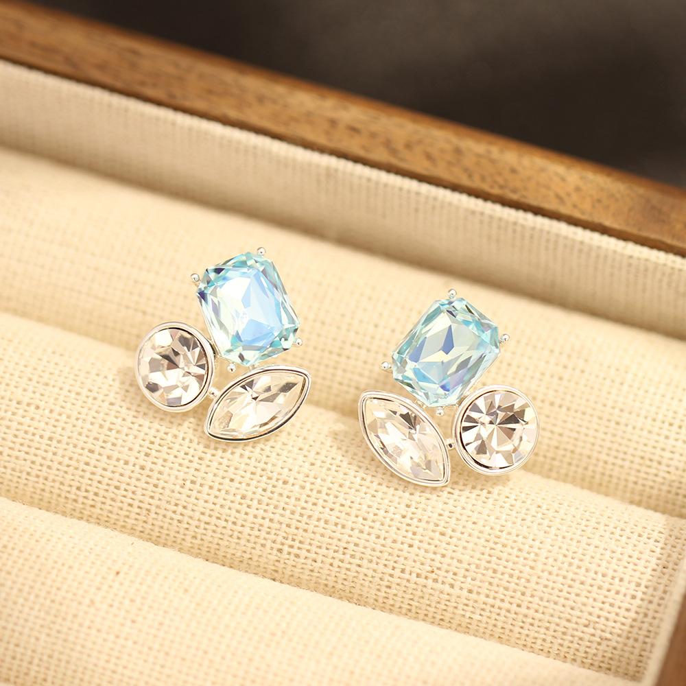 Cross-border new personalized multi-color crystal geometric earrings fashion versatile 925 silver needle women's stud earrings gift