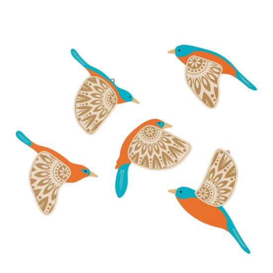 

5 Pcs Wooden Flying Bird Wall Art Rustic Scandinavian Style Birds Wall Hanging Decor for Living Room Bedroom Kitchen Office Decor F