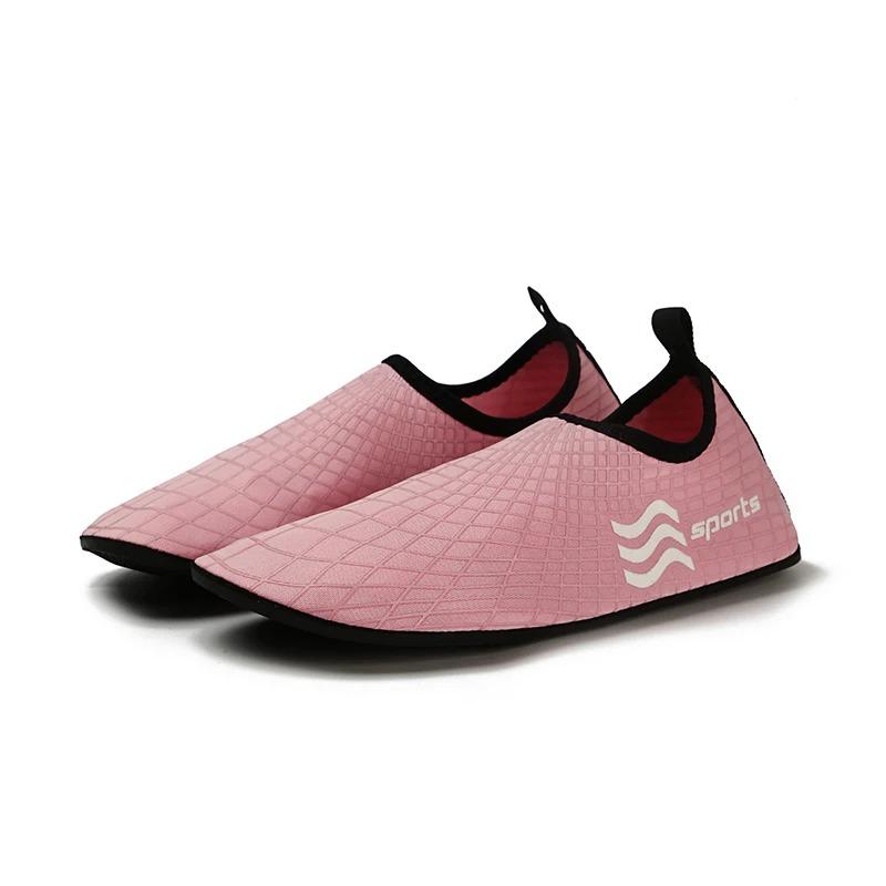 Chaussures d'eau plates confortables pour hommes et femmes, séchage rapide, pantoufles de plage pour hommes, chaussures pour la natation, chaussures de plage pour la plongée