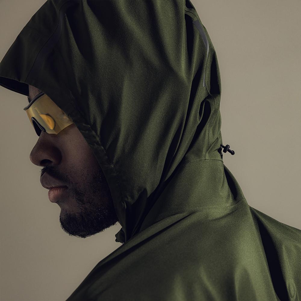 Gorewear Gore-Tex Concurve Jacket - Utility Green (Men'S)