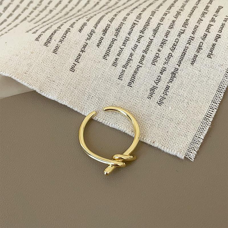 Design Sense Knotted Metal Opening Ring Female Simple Niche Personality Light Luxury Elegant Fashion Versatile Ring Ring