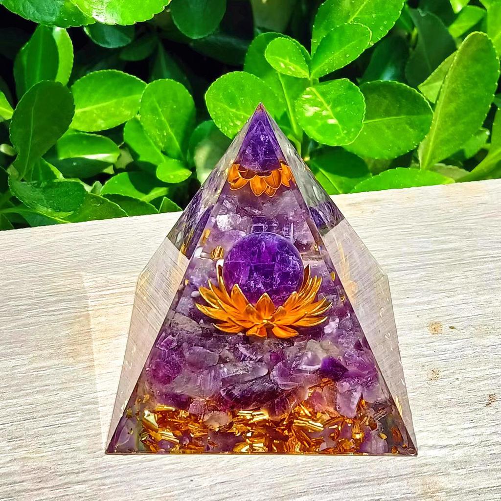 Crystal Stone Pyramid Resin Decor: Home, Office, Car Ornaments