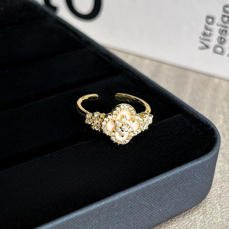 Exquisite unicorn rainbow personality flower butterfly fairy tale niche design ring female butterfly four-leaf clover light luxury ring
