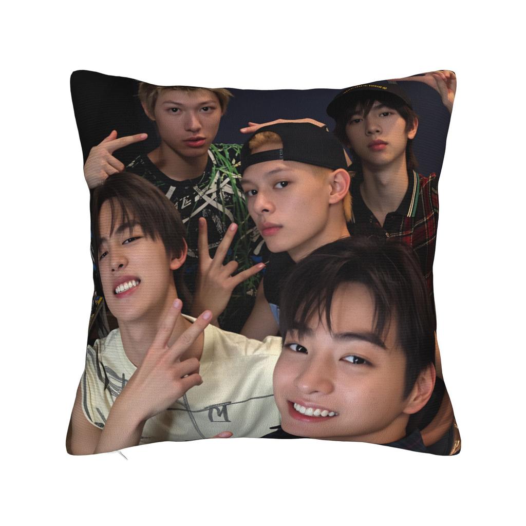 James Cortis Kpop Pojkband K-Pop Kuddfodral Design Kuddfodral Roligt Kuddfodral För Soffa Soffa Sovrum