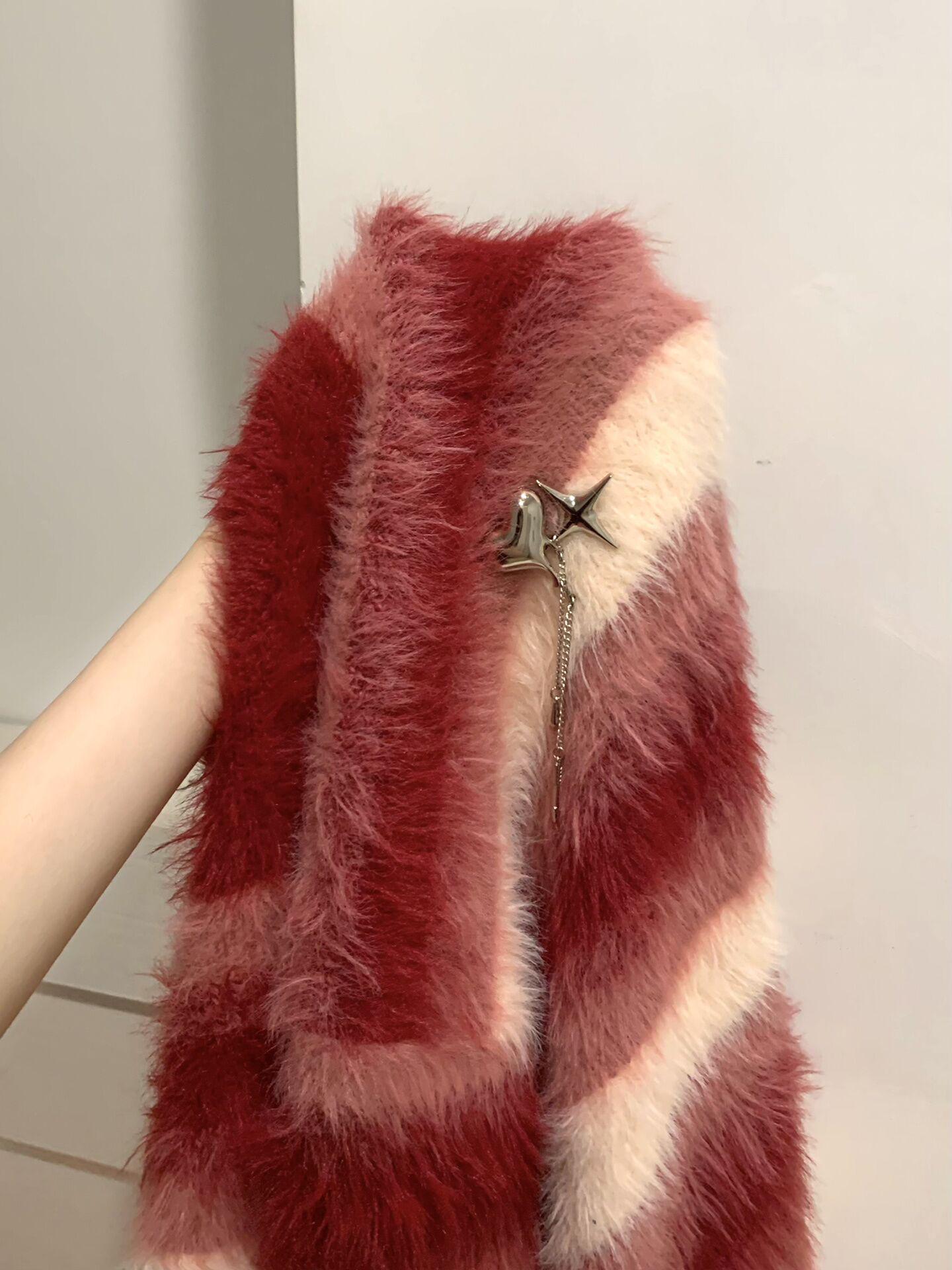 

Красный полосатый пуловер из искусственной норки с брошью в виде сердца - Мягкий, теплый и удобный парный свитер Double Extra Large красный