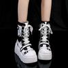 Metall Stil Rock frauen Schuhe Herbst Neue Dicken sohlen Stiefel Kurze Stiefel Herz-förmigen Kreuz Metall Dekoration Punk stil Gothic