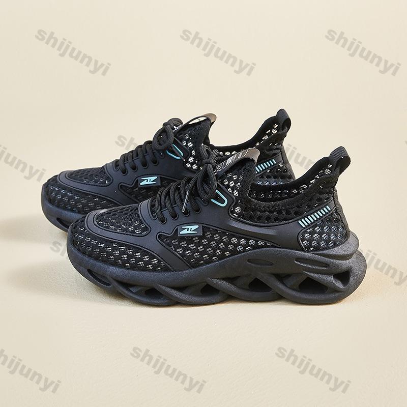 Fashion Women's White Sneakers Summer New Fly Weave Mesh Breathable Running Shoes Fashion Lightweight Comfortable Lace-up Casual Shoes