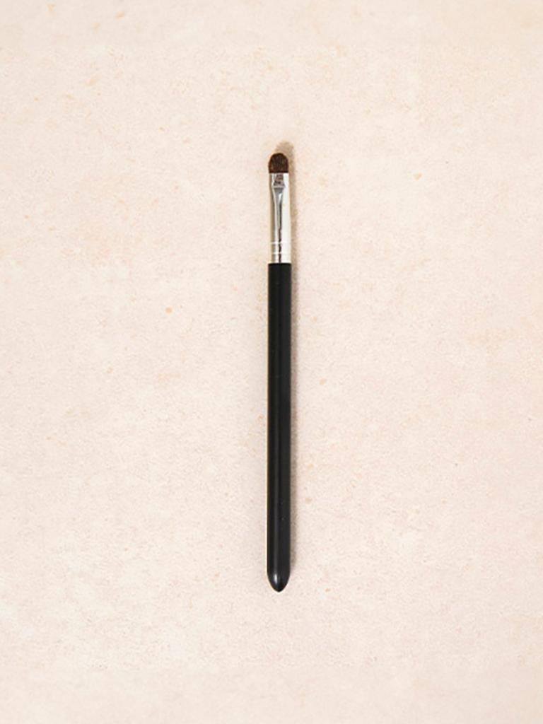 Precision Point Eyeshadow Brush