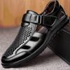 Sandalias de Cuero para Hombre Zapatos Casuales de Negocios para Hombre Verano Huecas Antideslizantes Zapatos de Trabajo Cómodas Sandalias para Hombre