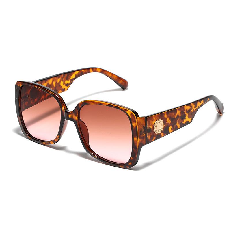 

Очки Оправа Солнцезащитные очки Квадратные Металлические Заклепки Персонализированные Солнцезащитные Очки Женские Солнцезащитные Очки Мужские